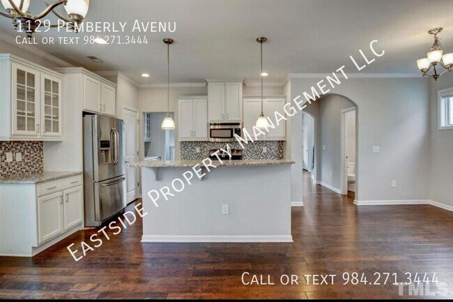 Foto del edificio - 1129 Pemberly Ave