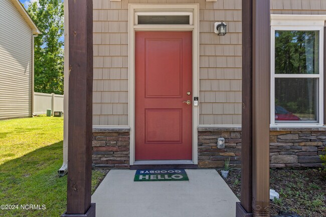 Building Photo - 513 Pate Dr