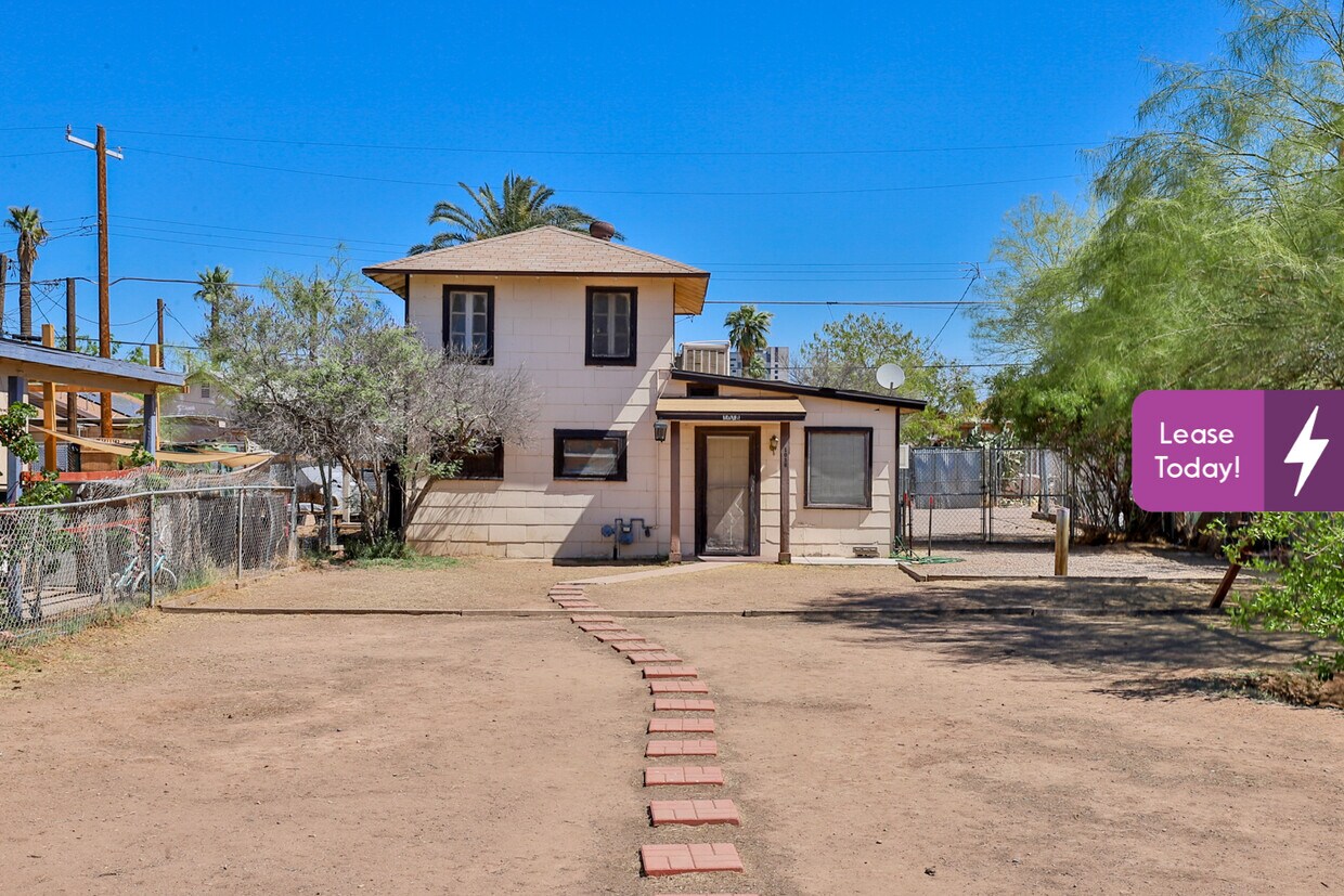 Primary Photo - 1018 E Taylor St