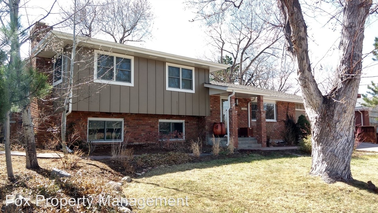 Primary Photo - 4230 Eutaw Dr
