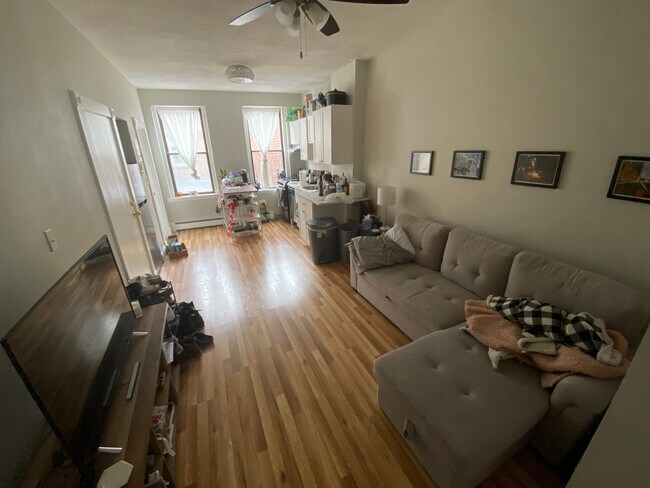 Foto del edificio - 18 Sheafe St