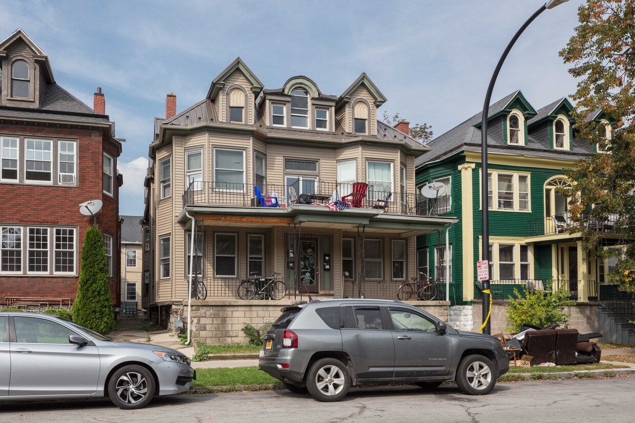 Fachada del edificio - 576 Potomac Ave