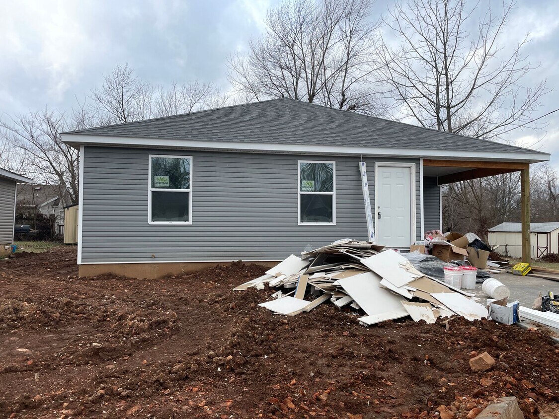 Primary Photo - 3 Bedroom 2 Bath House