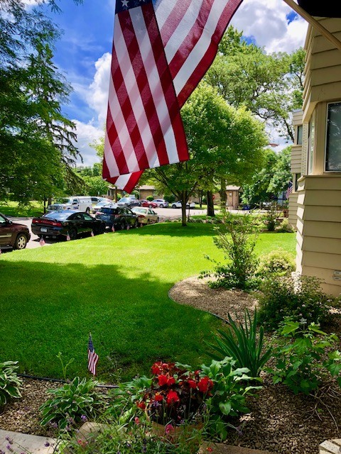 Front Porch - Lynn Plaza