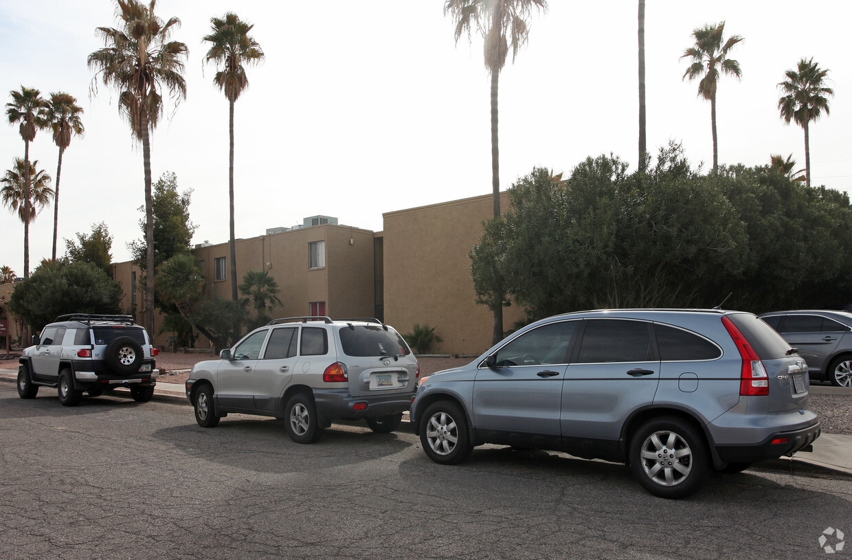 Building Photo - Sandia Apartments