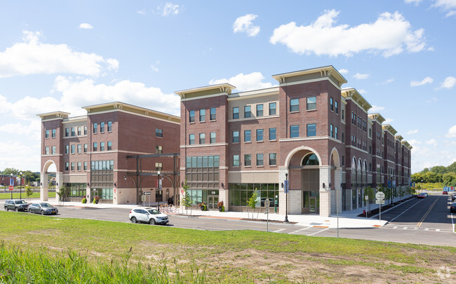 Building Photo - Iron Pier Apartments