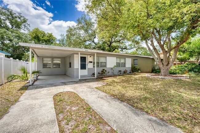 Foto del edificio - 8086 28th Ave N