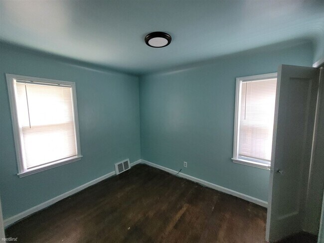 Building Photo - 3 br, 1 bath House - 18490 Faust Ave