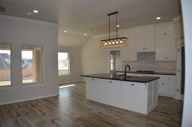 Foto del edificio - 3616 NW 190th St