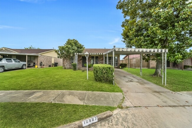 Building Photo - 10987 Fairland Dr