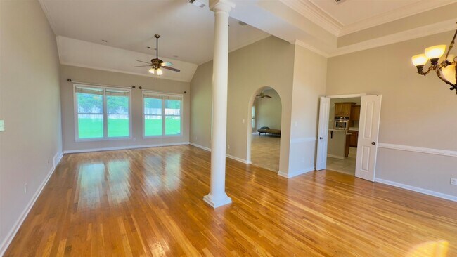 Foto del edificio - 4792 White Pass Dr