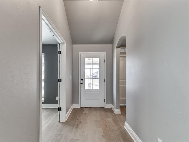 Building Photo - 1617 SW 157th St