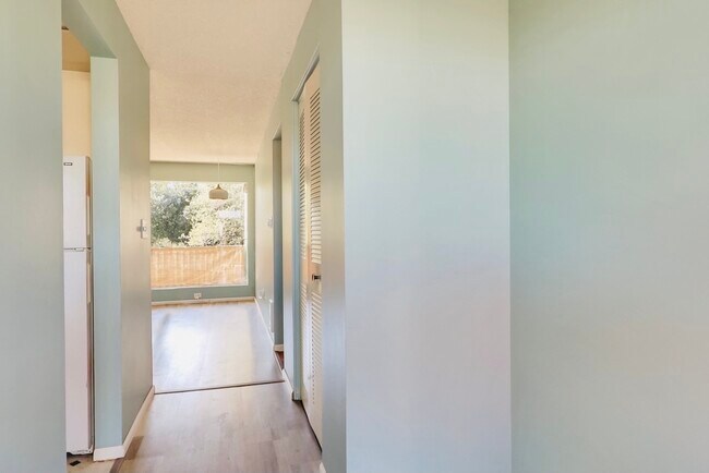 Entry way - 10430 Gravelly Lake Dr SW
