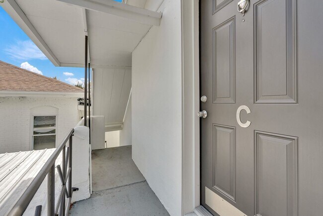 Building Photo - 1 br, 1 bath House - 3106 N 17TH ST UNIT C