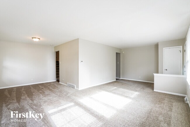 Building Photo - 18024 Crawford Ave
