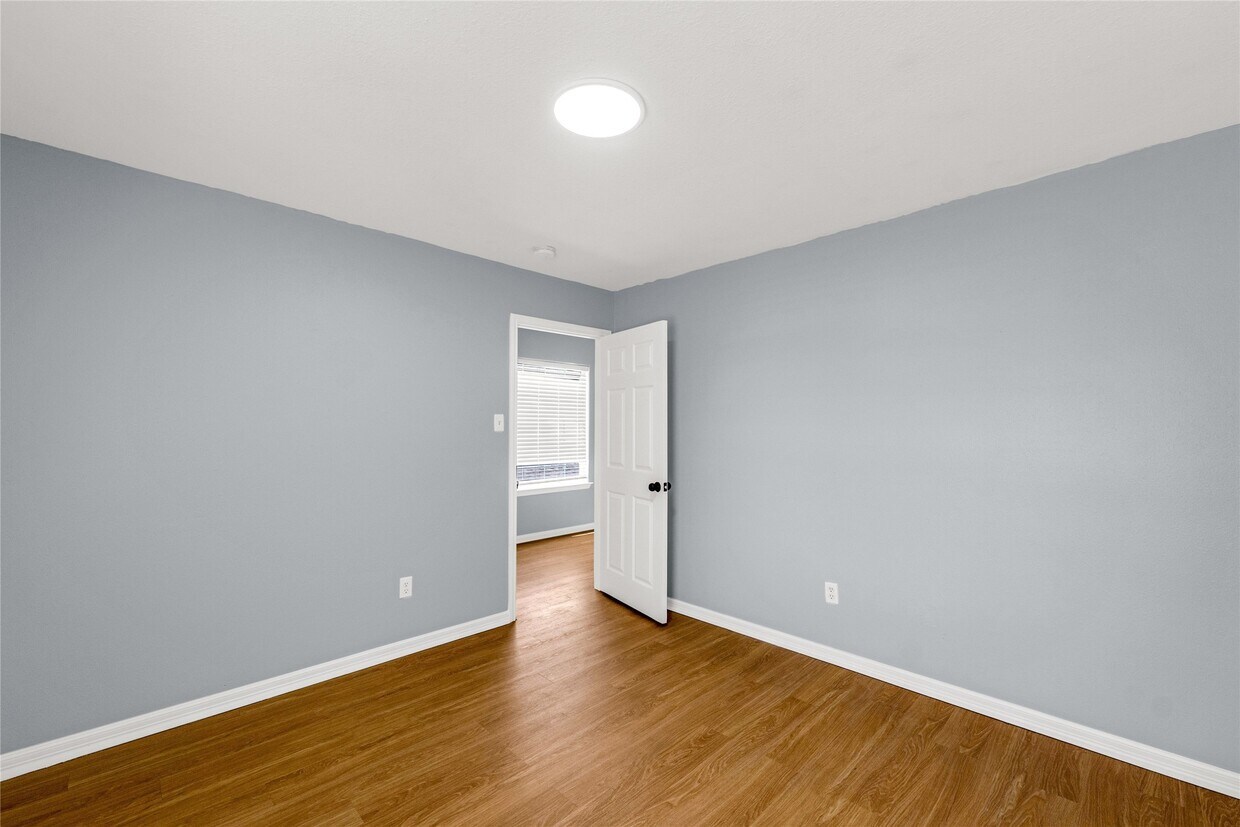 Foto del edificio - 4640 Knoxville St