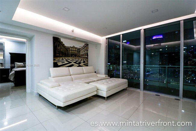 Foto del edificio - 92 SW 3rd St
