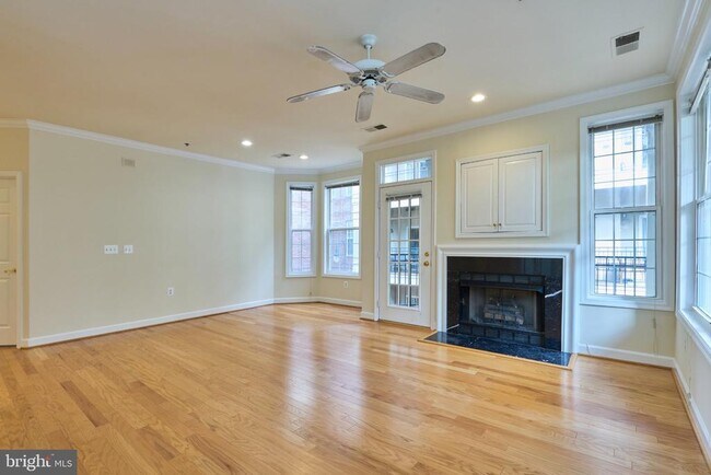 Foto del edificio - 1321 N Adams Ct