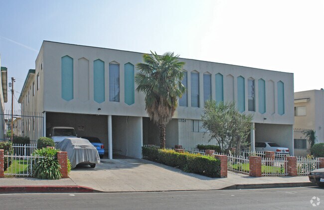 Foto del edificio - 1946-1954 Bedford St