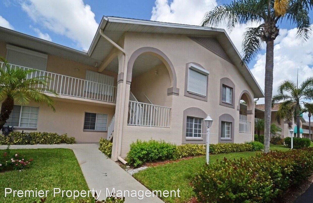3 br, 2 bath House 379 Gabriel Circle 7 House for Rent in Naples