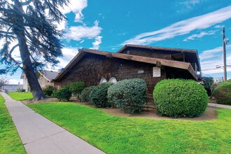 Building Photo - 3749 N Abby St