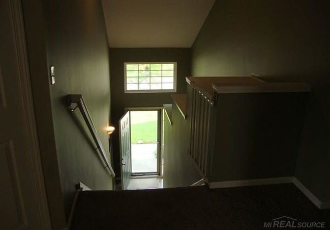 Foto del edificio - 111 South Vista Drive