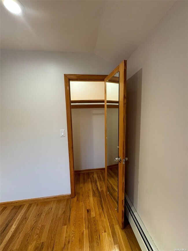 Foto del edificio - 22-11 Ryan St