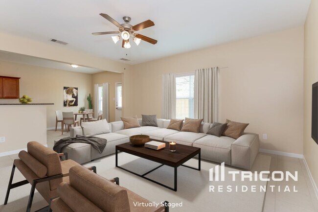 Building Photo - 301 Summer Horse Dr