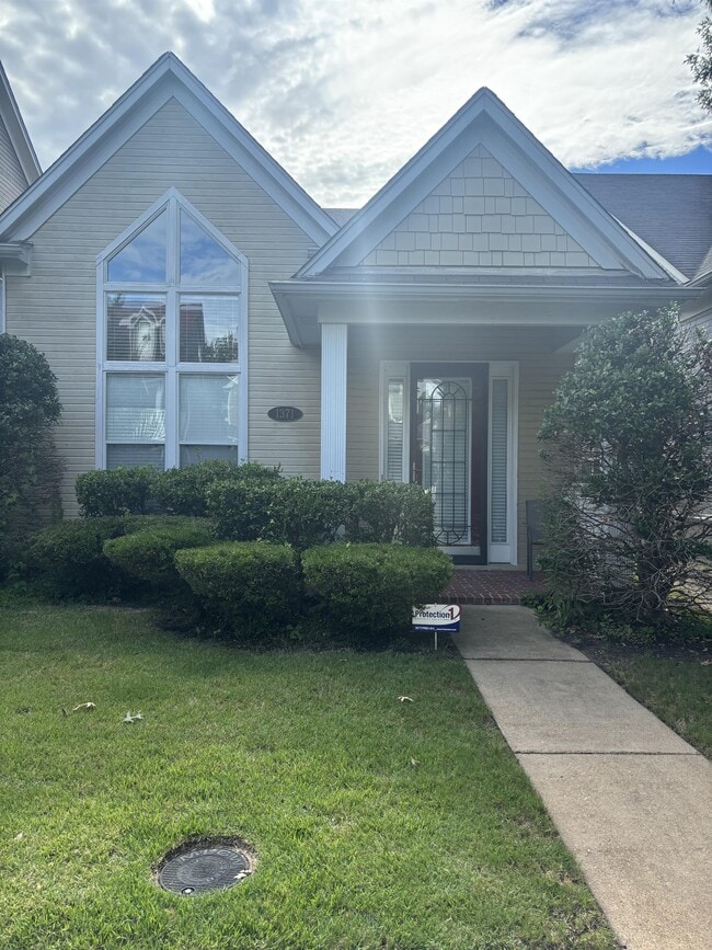 Building Photo - 1371 Island Town Dr