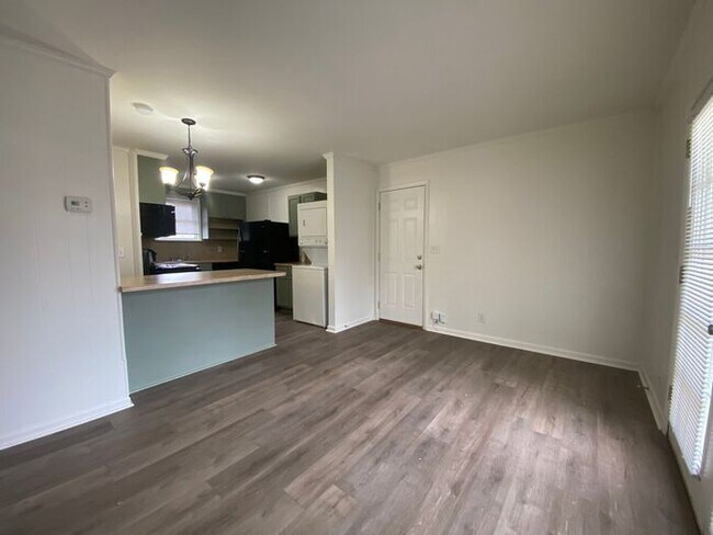 Foto del edificio - Inglewood 2/1 Duplex - Renovated - Fenced ...