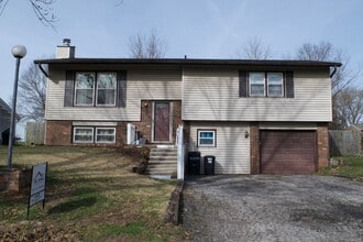 Building Photo - 61 N Broadview Ct