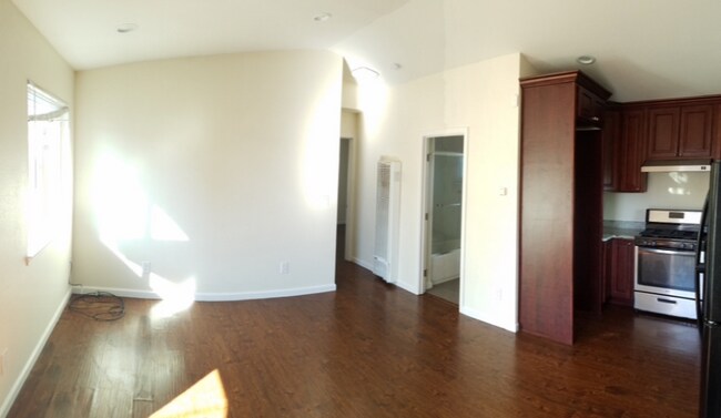 Foto del edificio - 1357 Delwood St
