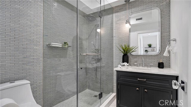 Foto del edificio - 1347 Seward St