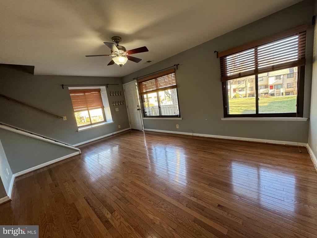 2653 Glengyle Dr, Vienna, VA 22181 Townhome Rentals in Vienna VA