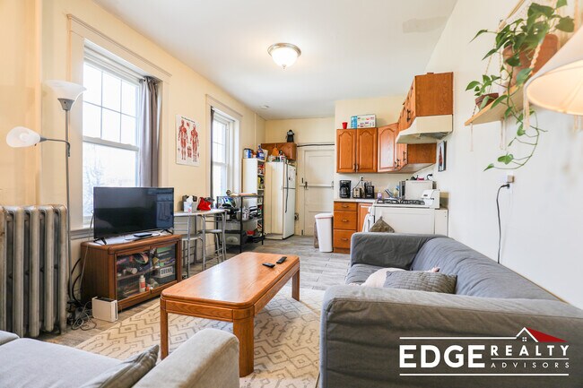 Building Photo - 28 Reedsdale St
