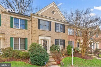 Building Photo - 8511 Timber Pine Ct