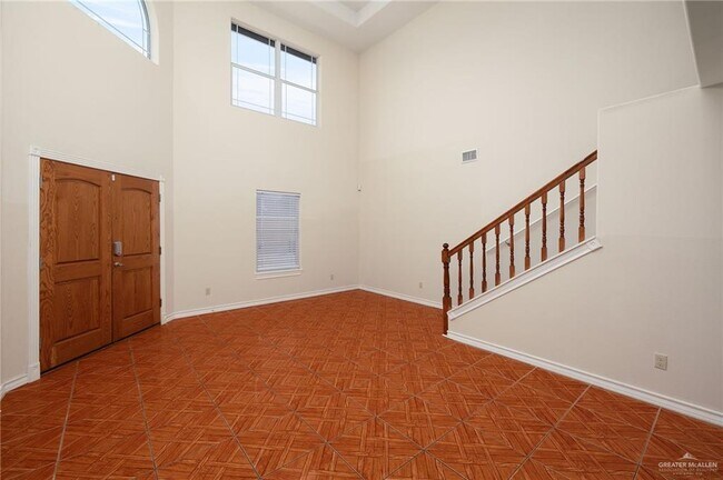 Foto del edificio - 14 Harvard Ave