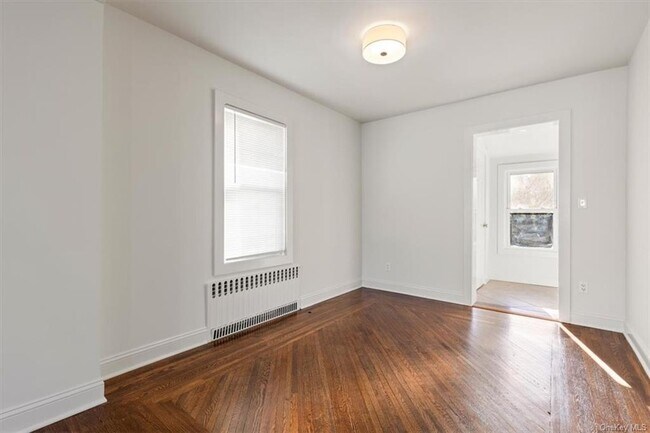 Building Photo - 42 1st St