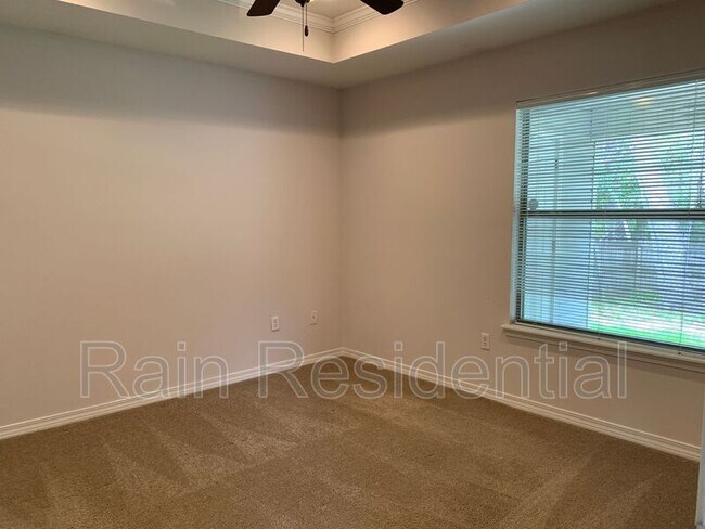 Building Photo - 13650 Lawton Ln