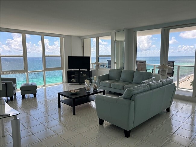 Building Photo - 3505 S Ocean Dr