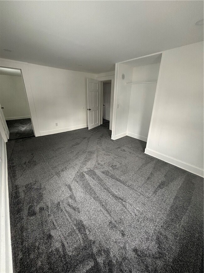 Foto del edificio - 420 W 5th St