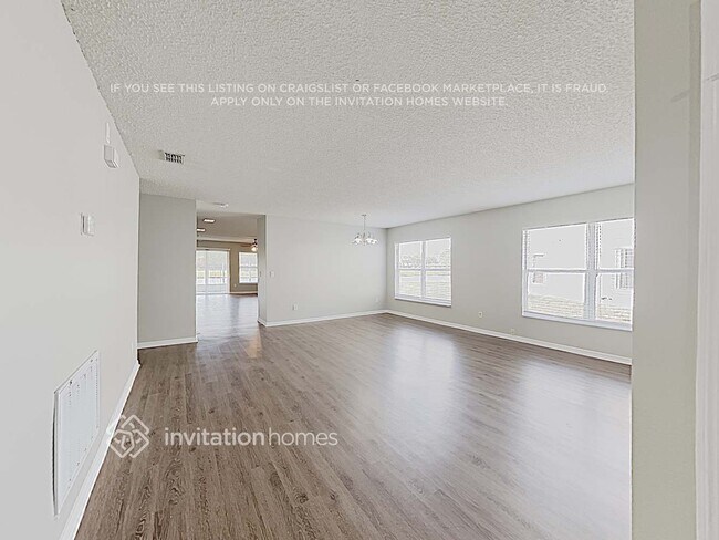 Foto del edificio - 780 Crystal Bay Ln