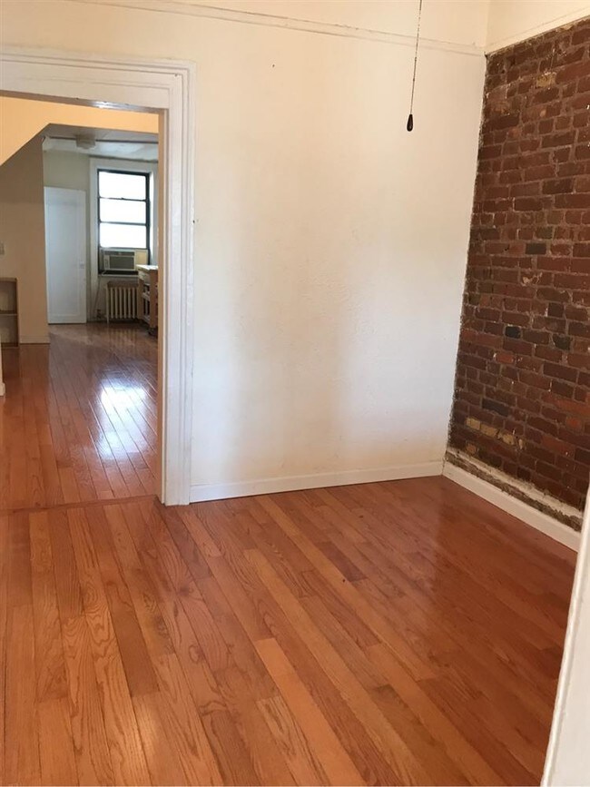 Building Photo - 488 Ninth Avenue