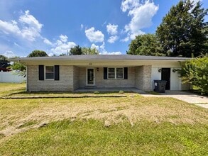 Building Photo - 122 Estonia Dr
