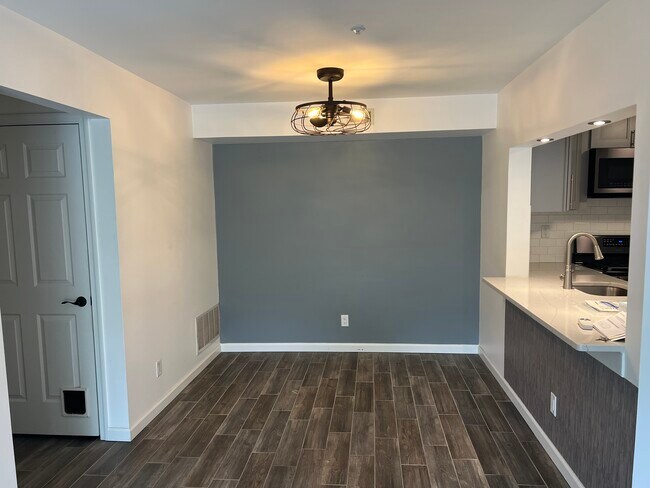 Foto del edificio - 4307 Aberdeen Ln
