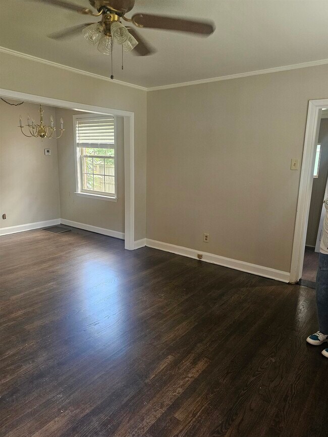 Foto del edificio - 3477 Kimball Ave