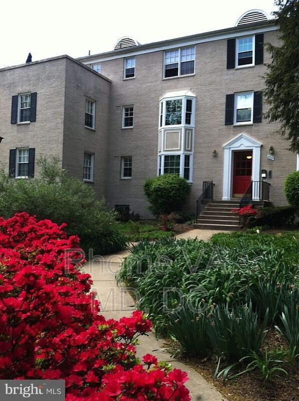 Primary Photo - 822 S Arlington Mill Dr