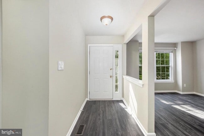 Building Photo - 131 Gleneagles Dr