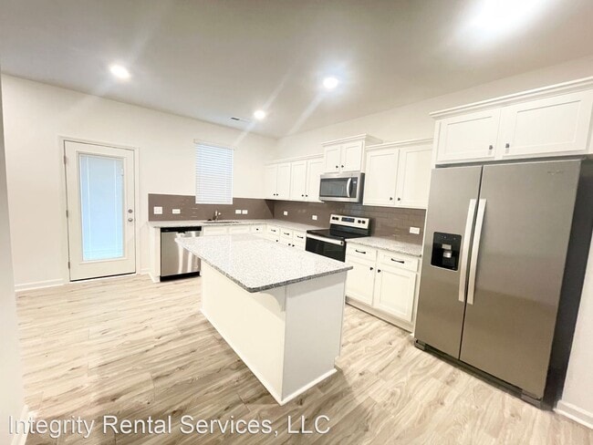 Building Photo - 3 br, 2.5 bath House - 492 Kincaid Rd