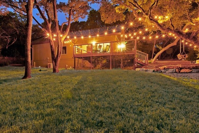 Foto del edificio - 1419 Redbud Trail